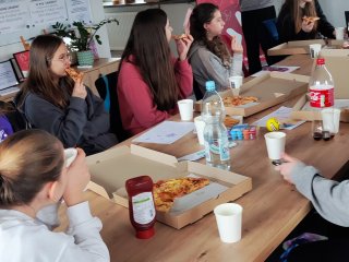 Młodzi Wolontariusze podążają za literami „ABC Wolontariatu”