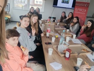 Młodzi Wolontariusze podążają za literami „ABC Wolontariatu”