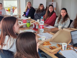 Młodzi Wolontariusze podążają za literami „ABC Wolontariatu”